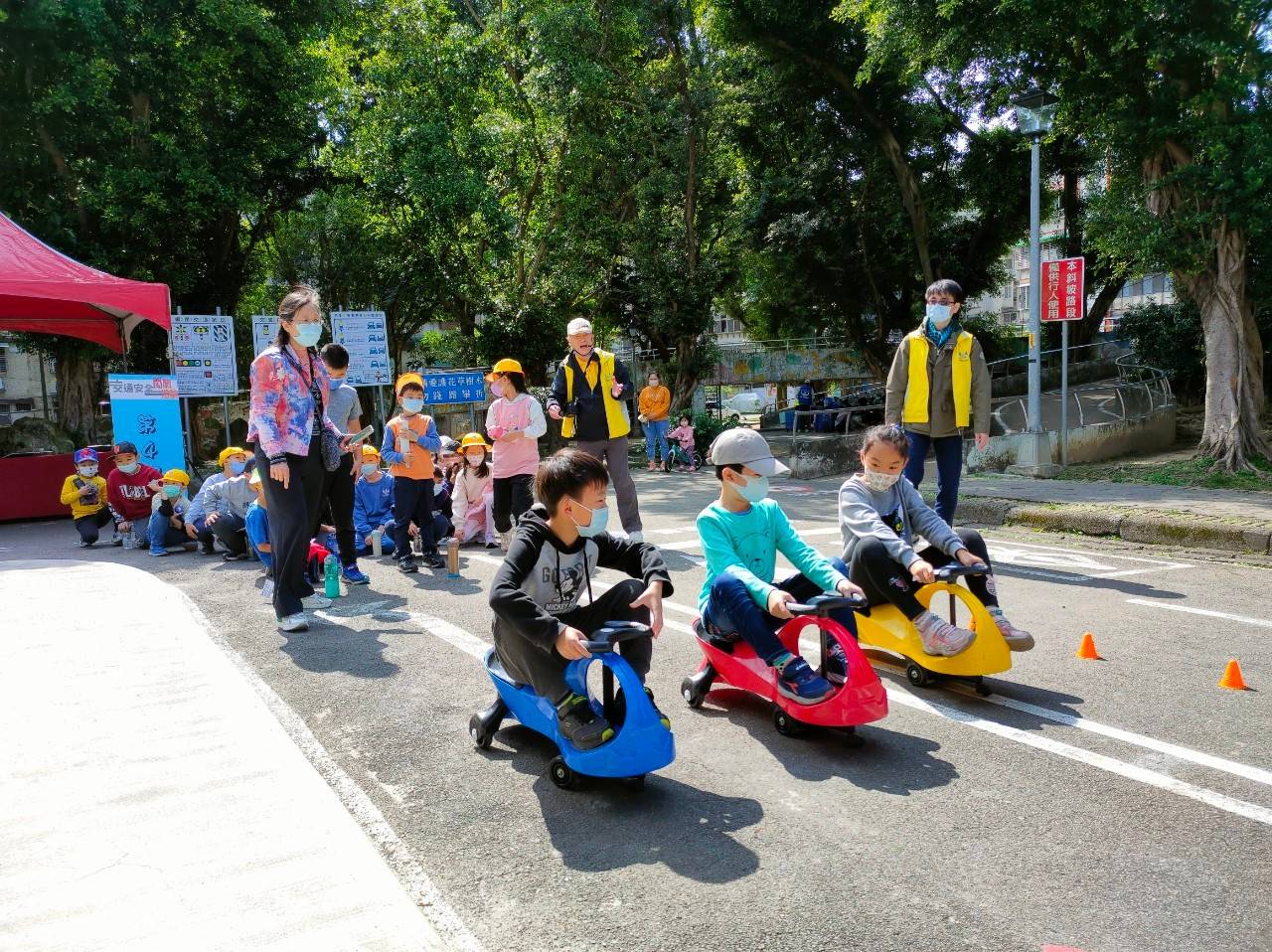 小小駕駛員闖關活動