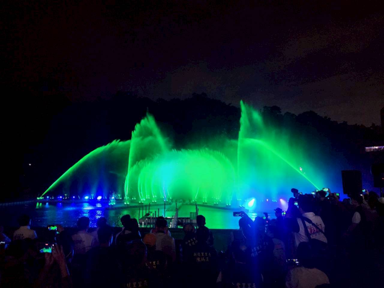 LINE_ALBUM_2026／5／1碧潭水舞_260504_1
