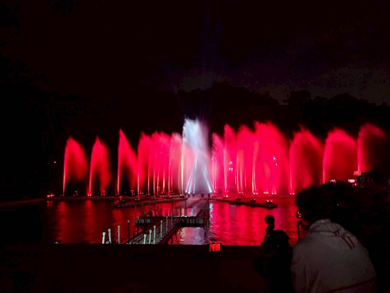 LINE_ALBUM_2026/5/1碧潭水舞_260504_2